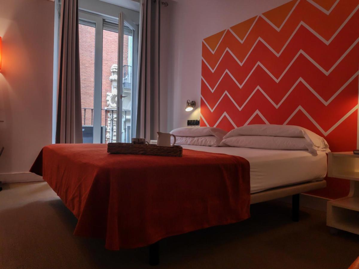 Hostal Santa Ana Colors Madrid Exteriér fotografie